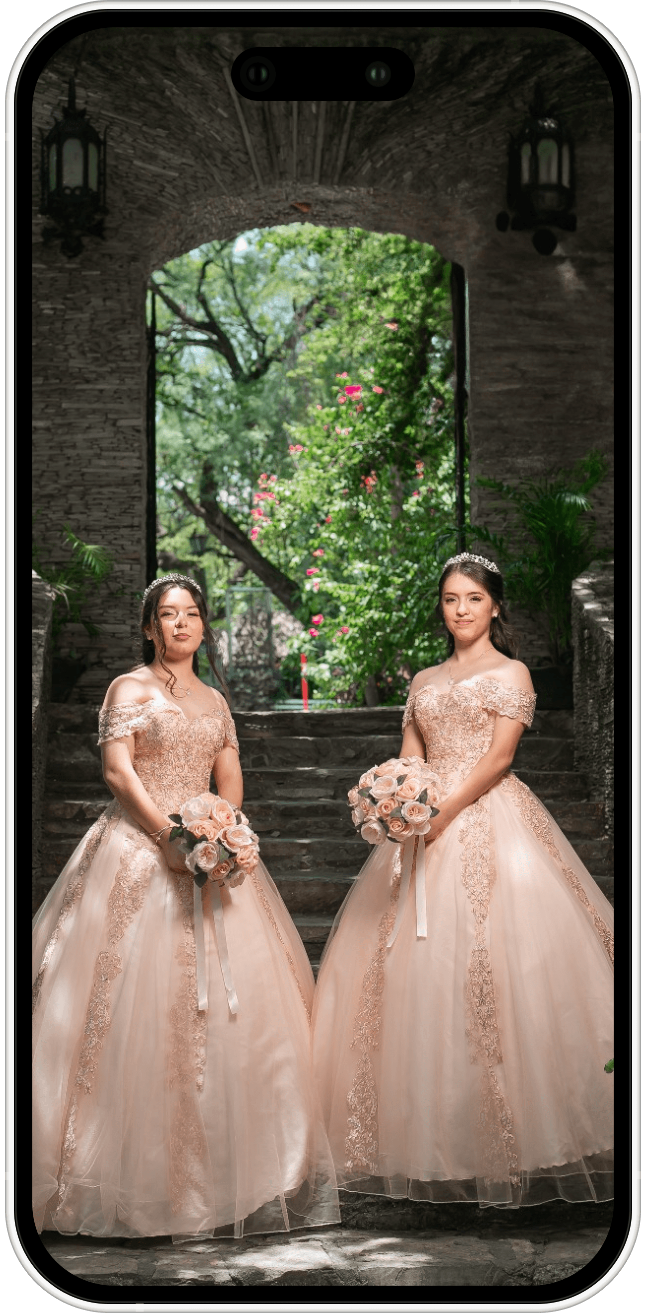 Invitación digital de XV Años en Monterrey — Emma & Pau